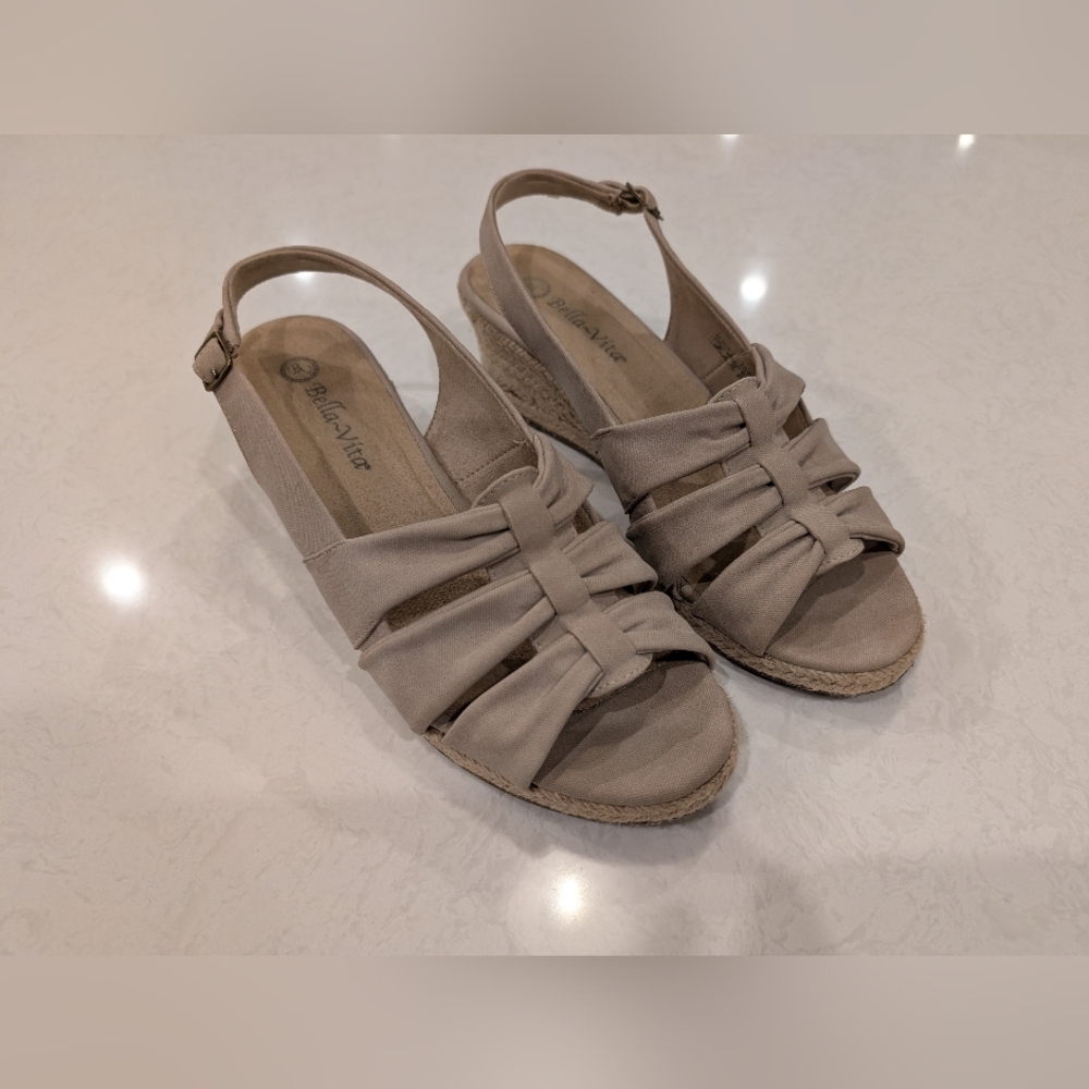 Bella Vita Espadrille Women's Tan Sandals, Size 10 Wide